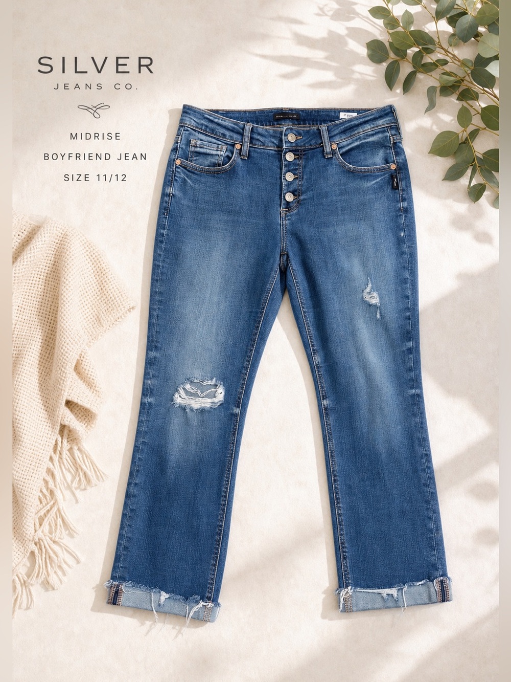 Silver Jeans Co Boyfriend Jeans Y2K Distressed Mid Rise Size 12 No Tag